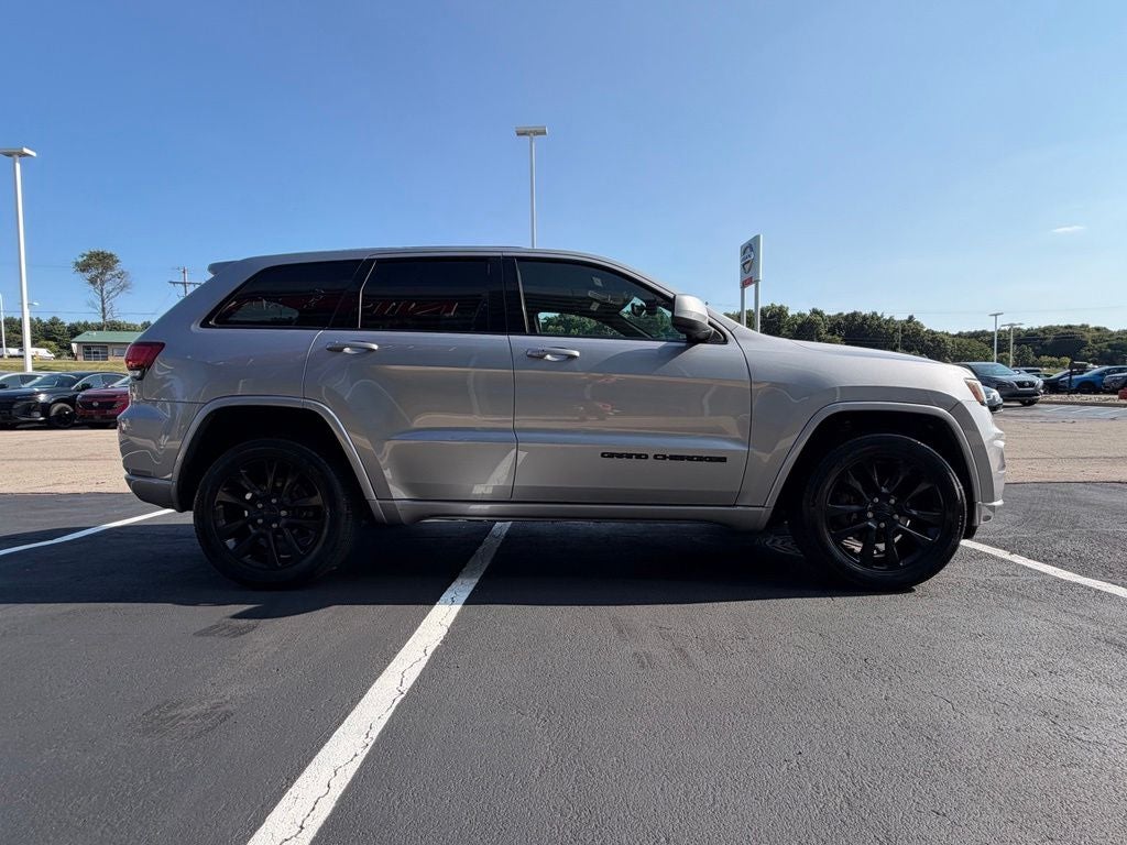2017 Jeep Grand Cherokee Altitude