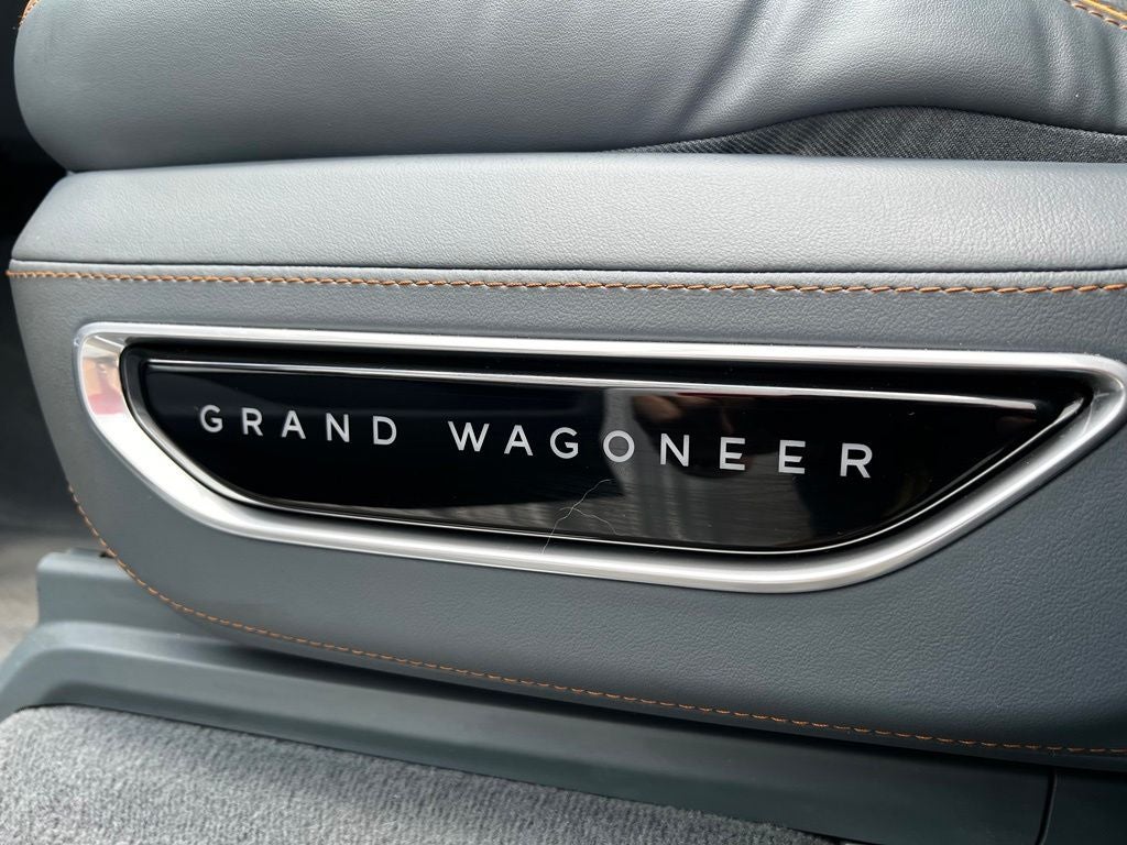 2022 Jeep Grand Wagoneer Series III