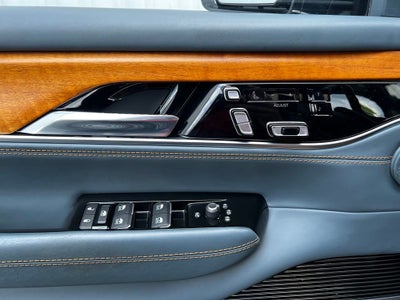 2022 Jeep Grand Wagoneer Series III