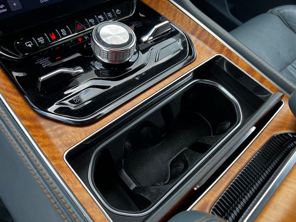 2022 Jeep Grand Wagoneer Series III