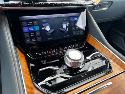 2022 Jeep Grand Wagoneer Series III