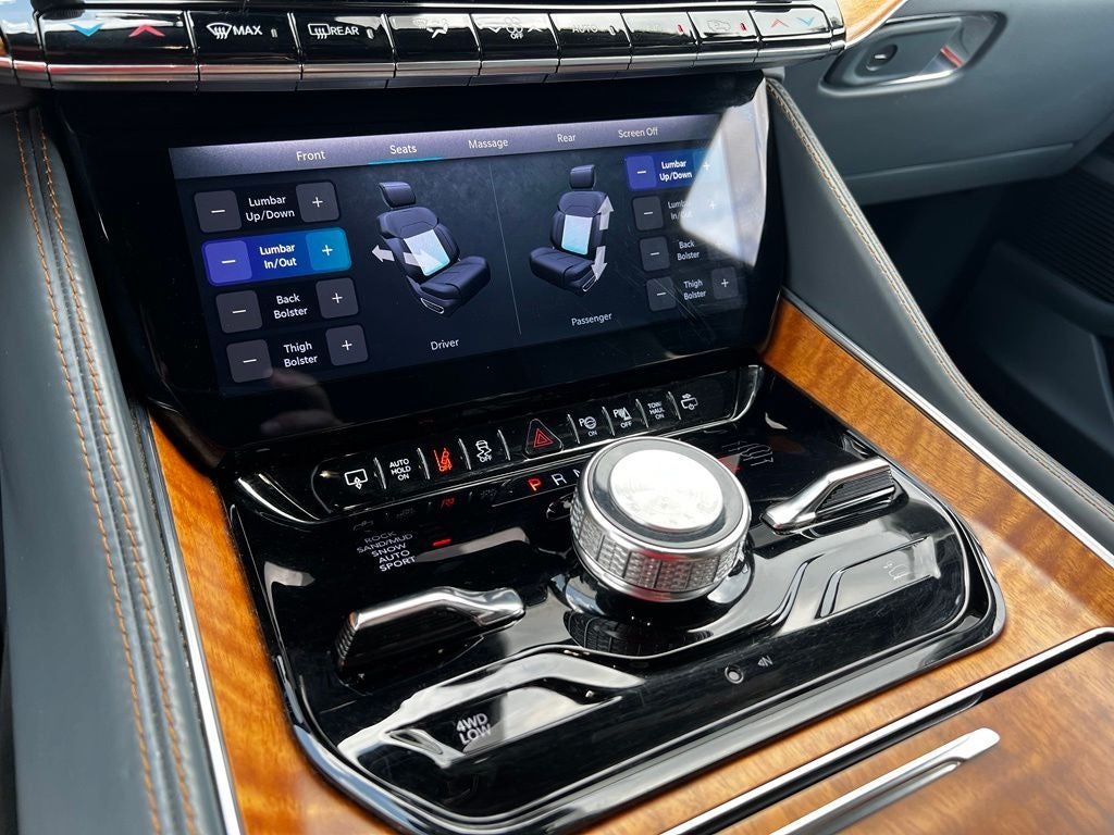 2022 Jeep Grand Wagoneer Series III