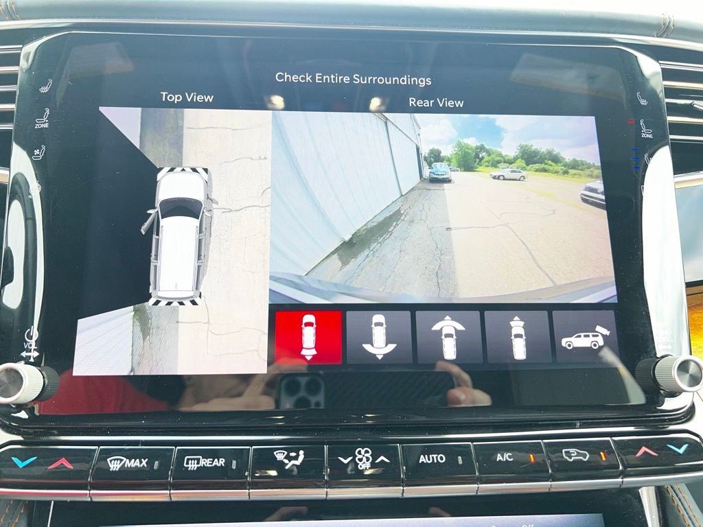 2022 Jeep Grand Wagoneer Series III