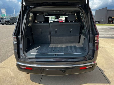 2022 Jeep Grand Wagoneer Series III
