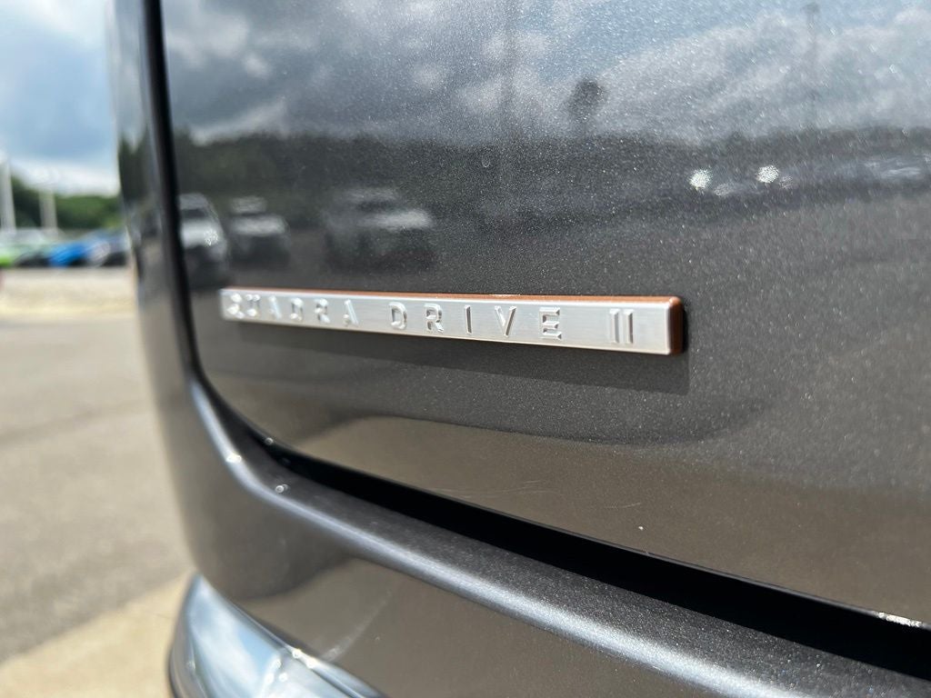 2022 Jeep Grand Wagoneer Series III