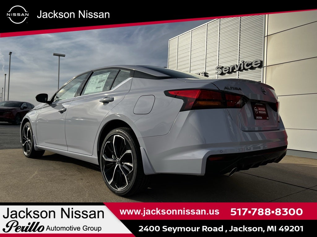 2025 Nissan Altima SR