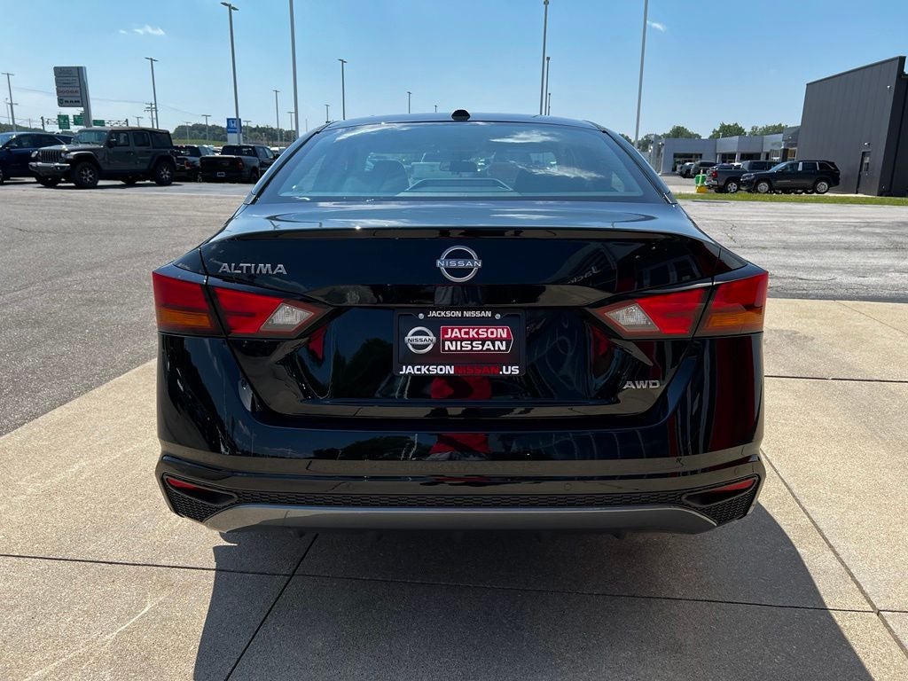 2026 Nissan Altima SV