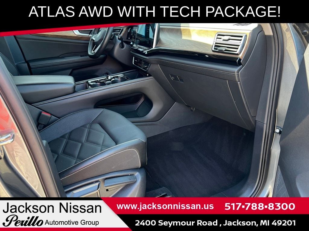 2024 Volkswagen Atlas 2.0T SE w/Technology