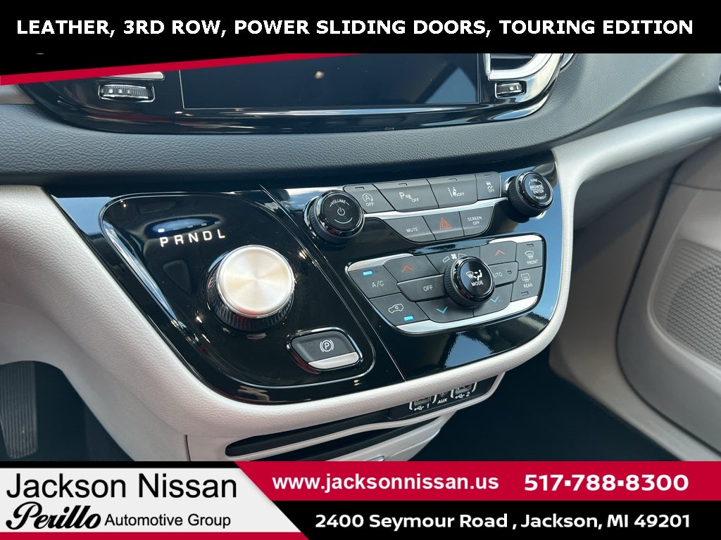 2023 Chrysler Pacifica Touring L TOURING L