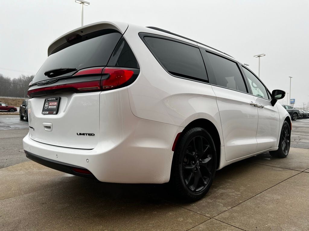 2025 Chrysler Pacifica Limited