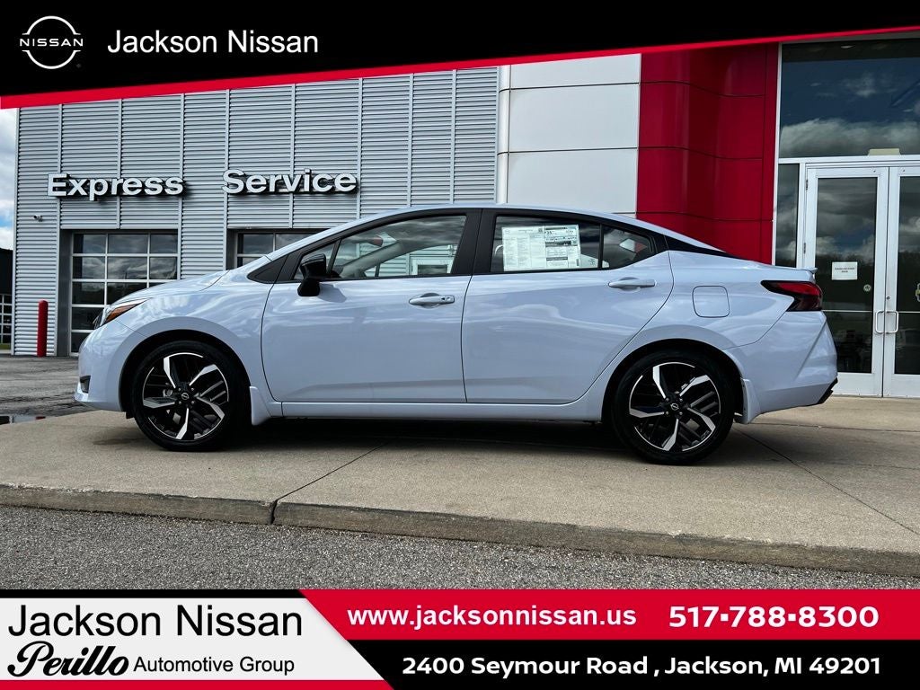 2025 Nissan Versa 1.6 SR