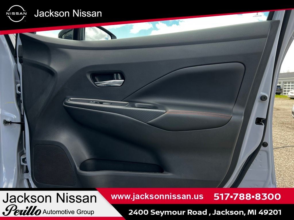 2025 Nissan Versa 1.6 SR
