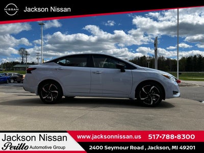 2025 Nissan Versa 1.6 SR