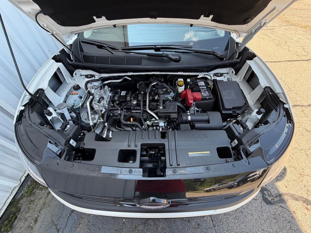 2026 Nissan Kicks SR