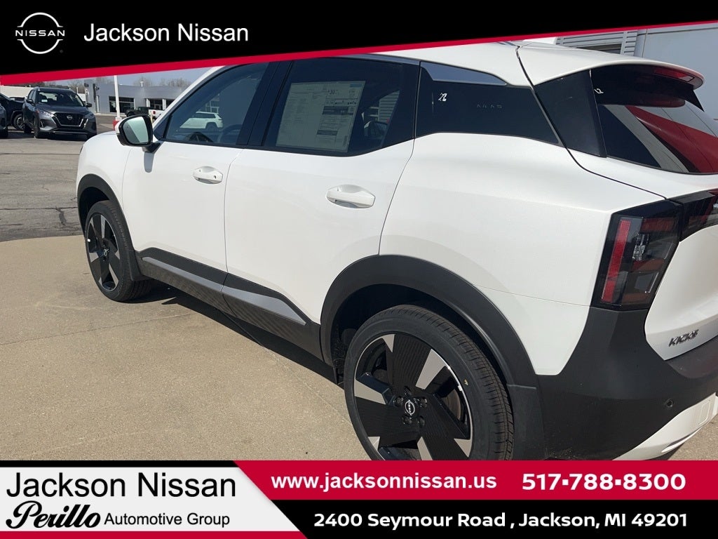 2025 Nissan Kicks SR AWD