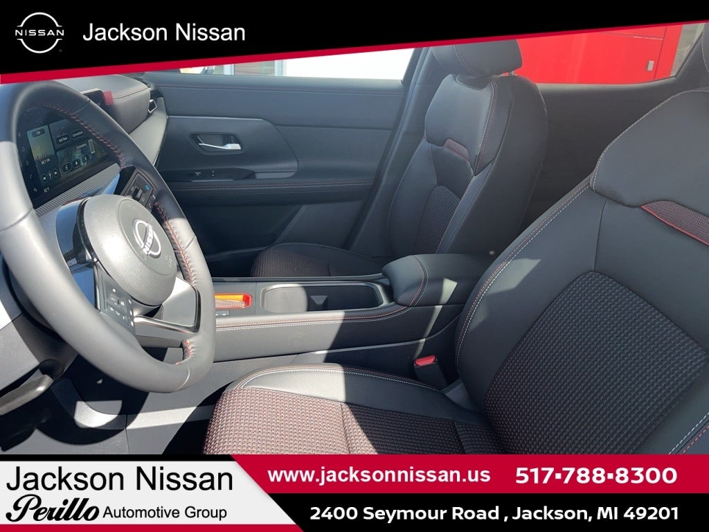 2025 Nissan Kicks SR AWD