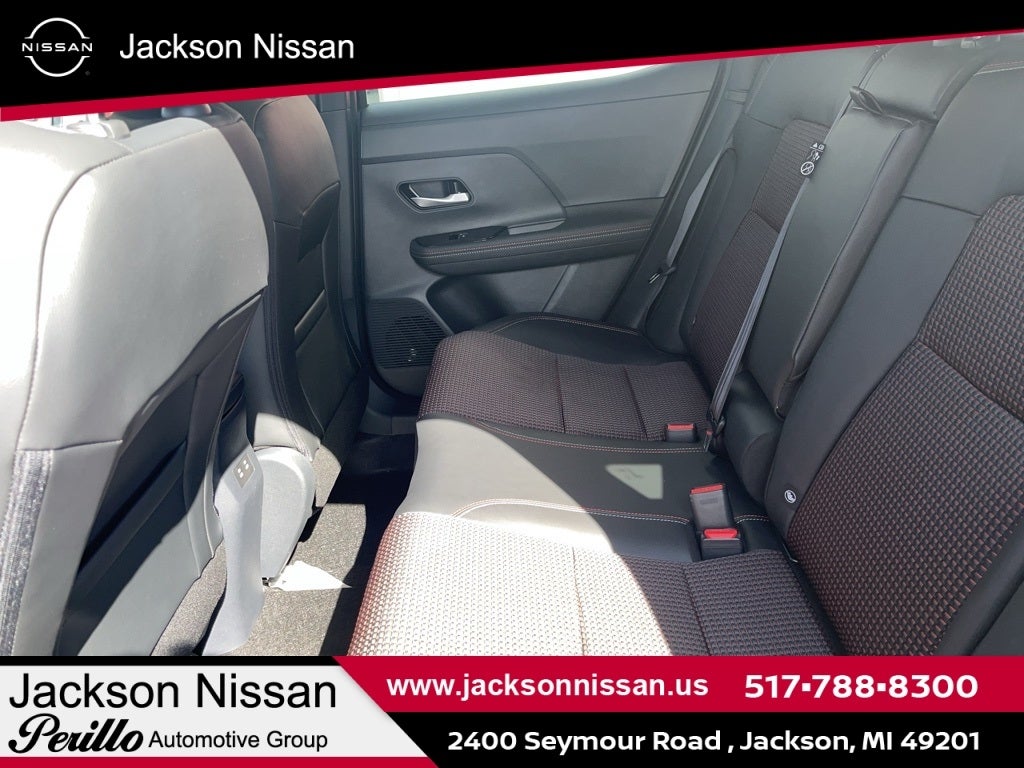 2025 Nissan Kicks SR AWD