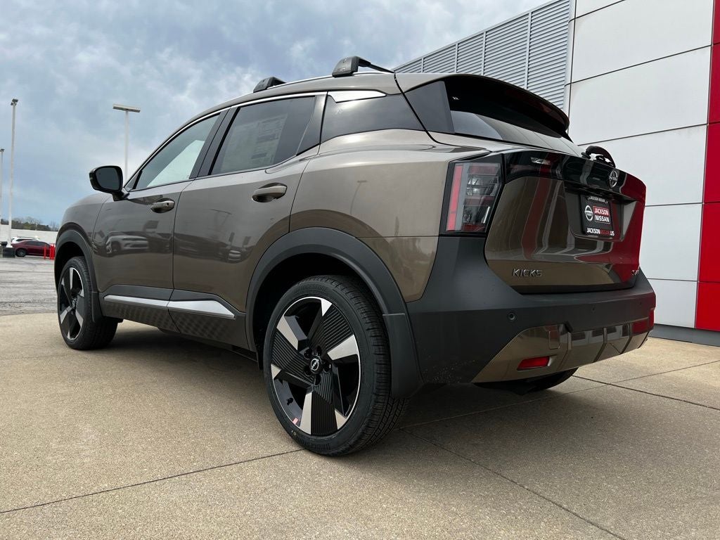 2026 Nissan Kicks SR