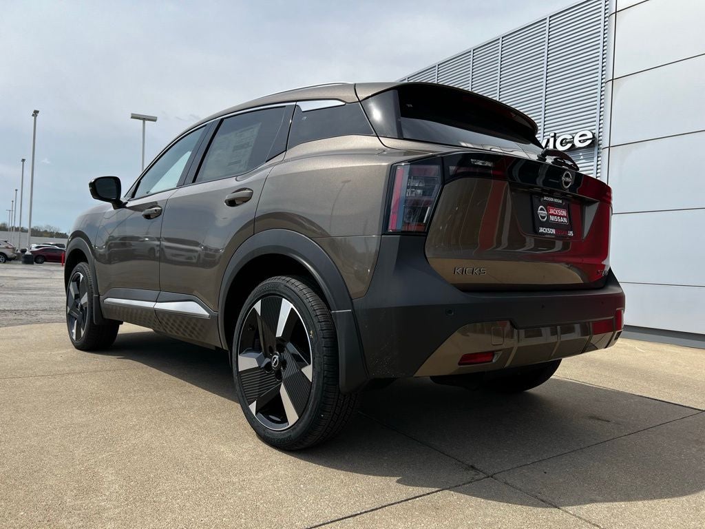 2026 Nissan Kicks SR