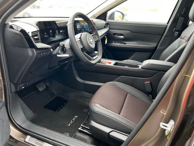 2026 Nissan Kicks SR