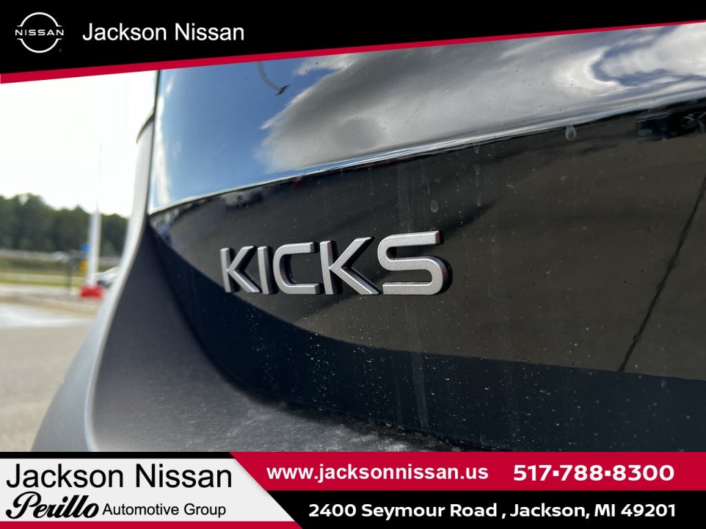 2026 Nissan Kicks SR