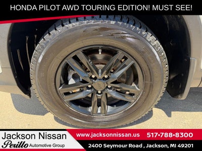 2022 Honda Pilot Touring 7 Passenger