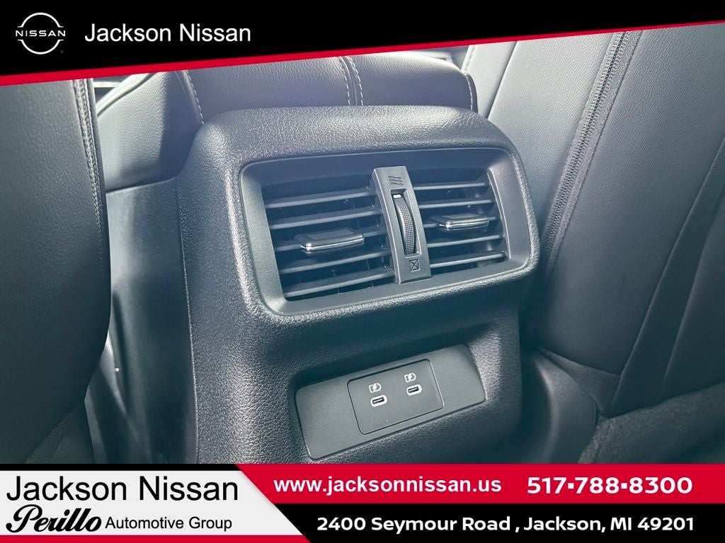 2025 Nissan Murano SV