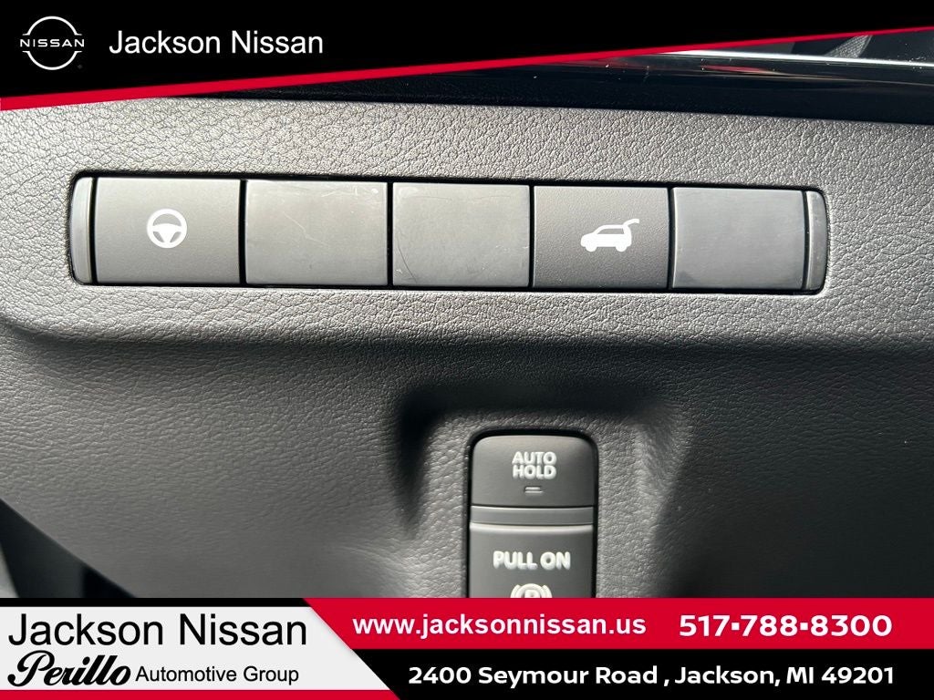 2025 Nissan Murano SV