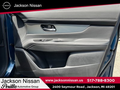 2025 Nissan Murano SL