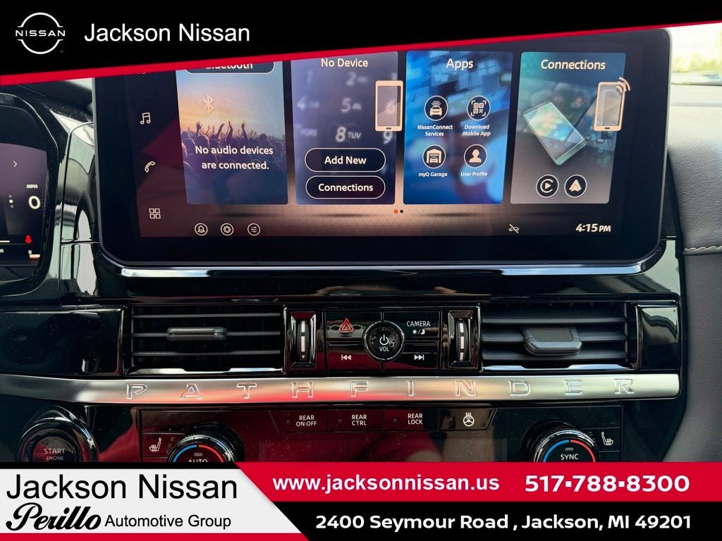 2026 Nissan Pathfinder SL