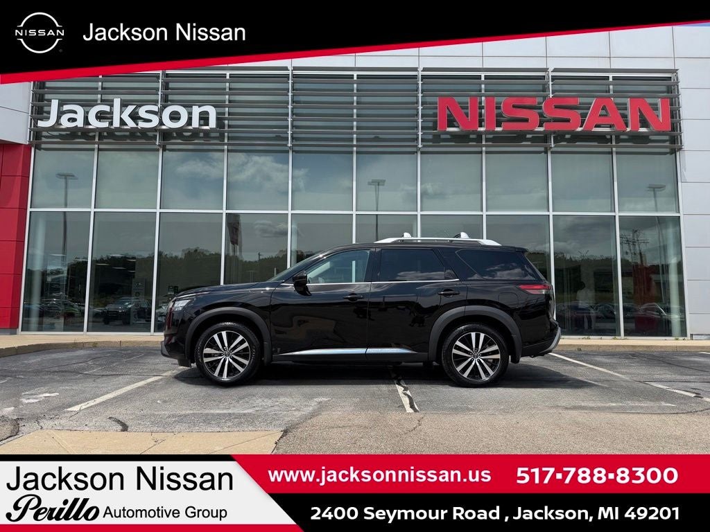 2024 Nissan Pathfinder Platinum