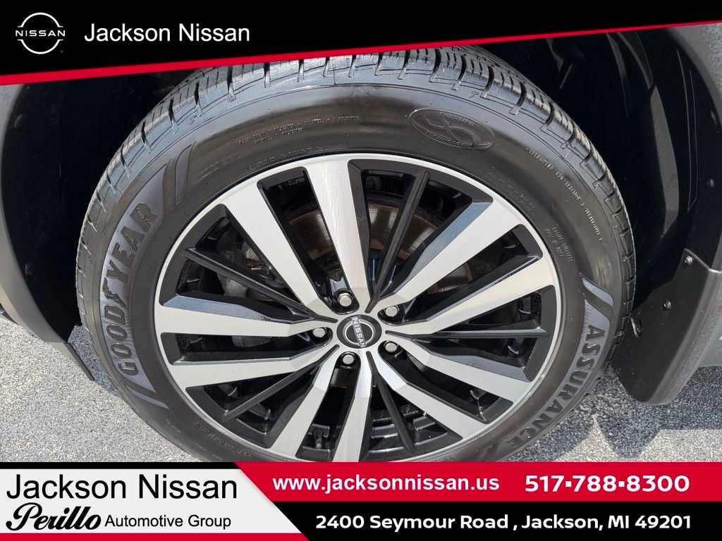 2024 Nissan Pathfinder Platinum