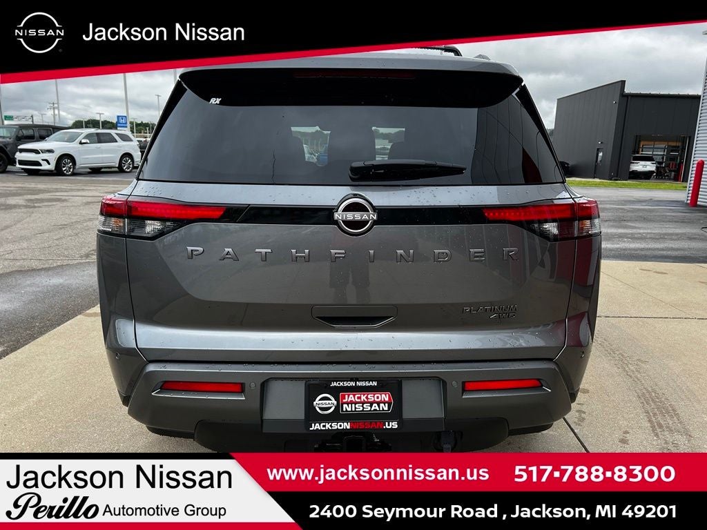 2026 Nissan Pathfinder Platinum