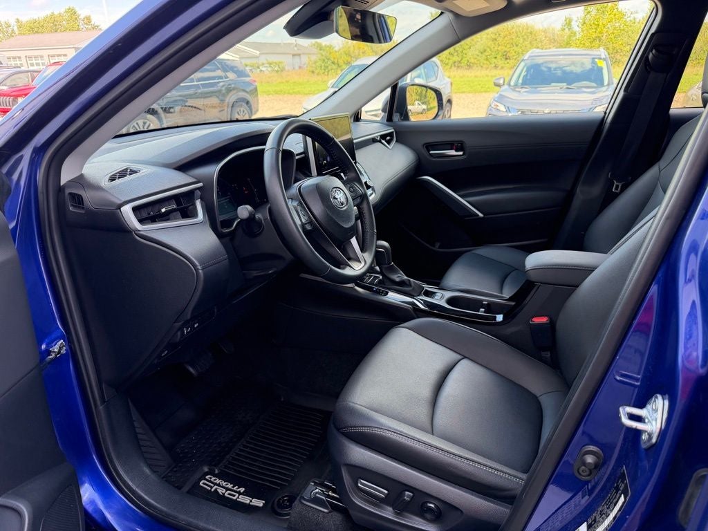 2025 Toyota Corolla Cross XLE