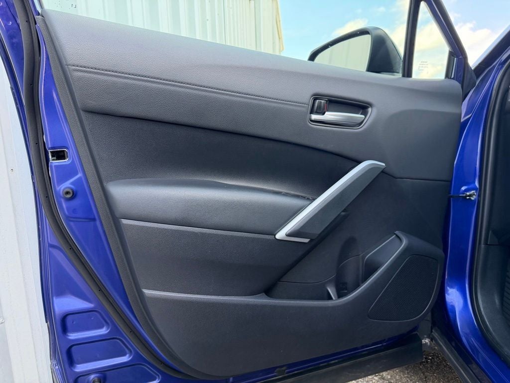 2025 Toyota Corolla Cross XLE
