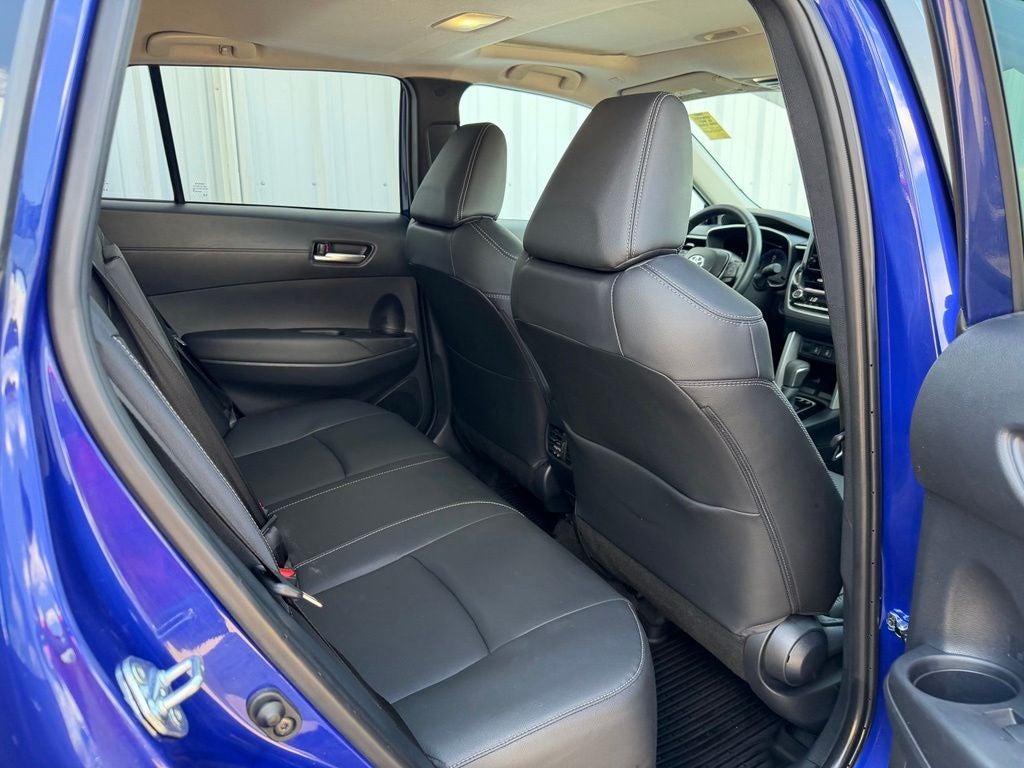 2025 Toyota Corolla Cross XLE