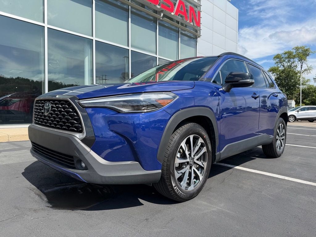 2025 Toyota Corolla Cross XLE