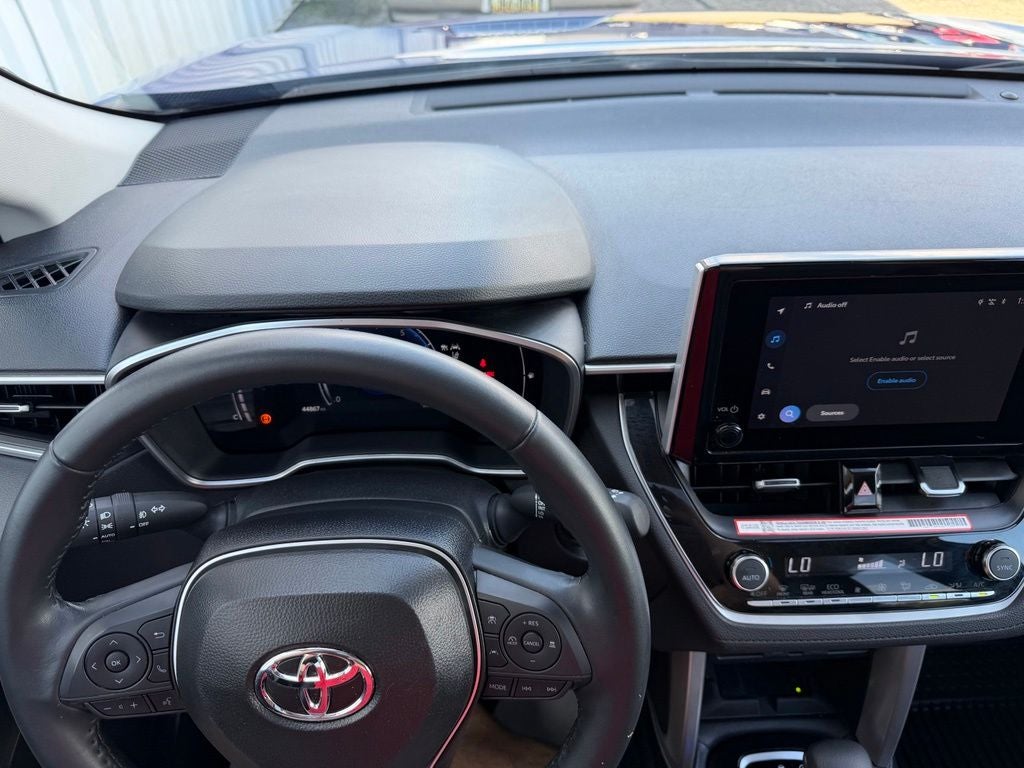 2025 Toyota Corolla Cross XLE