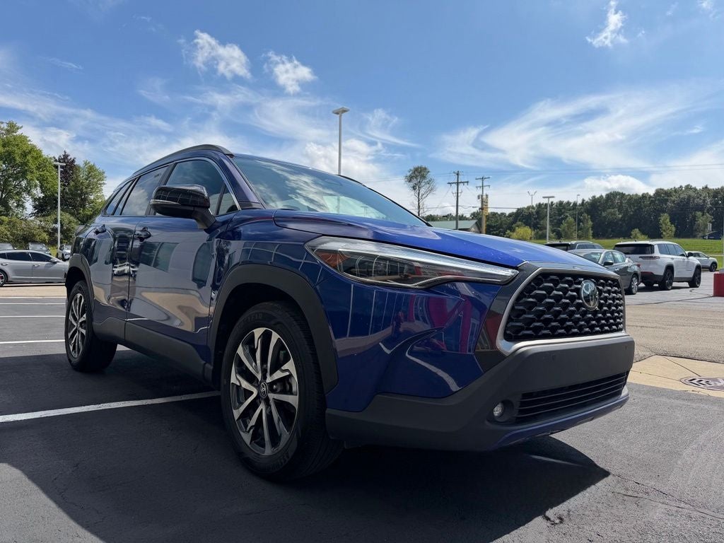 2025 Toyota Corolla Cross XLE