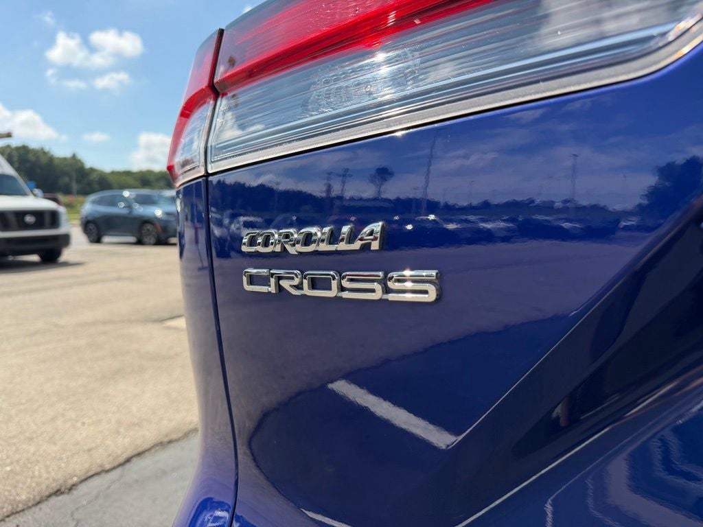 2025 Toyota Corolla Cross XLE