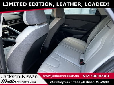 2023 Hyundai Elantra Limited FWD