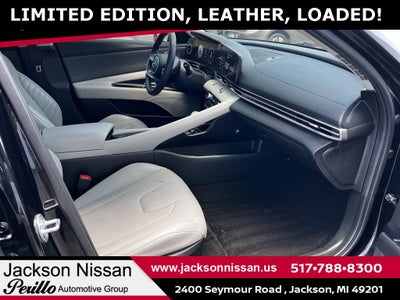 2023 Hyundai Elantra Limited FWD