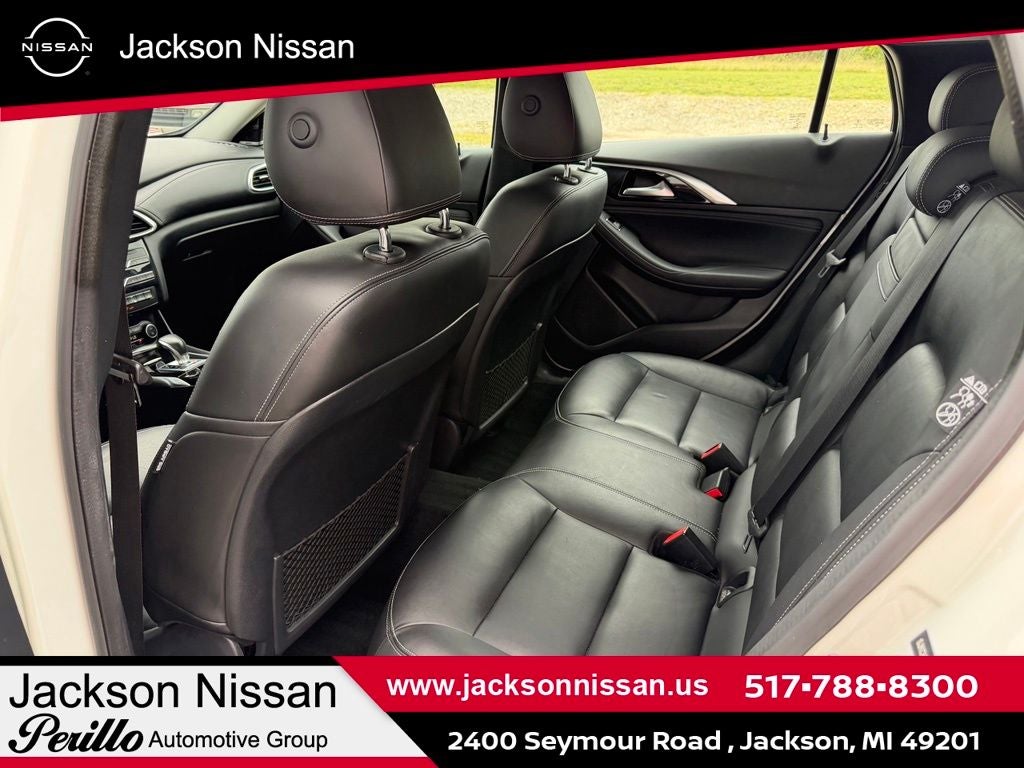 2018 INFINITI QX30 ESSENTIAL