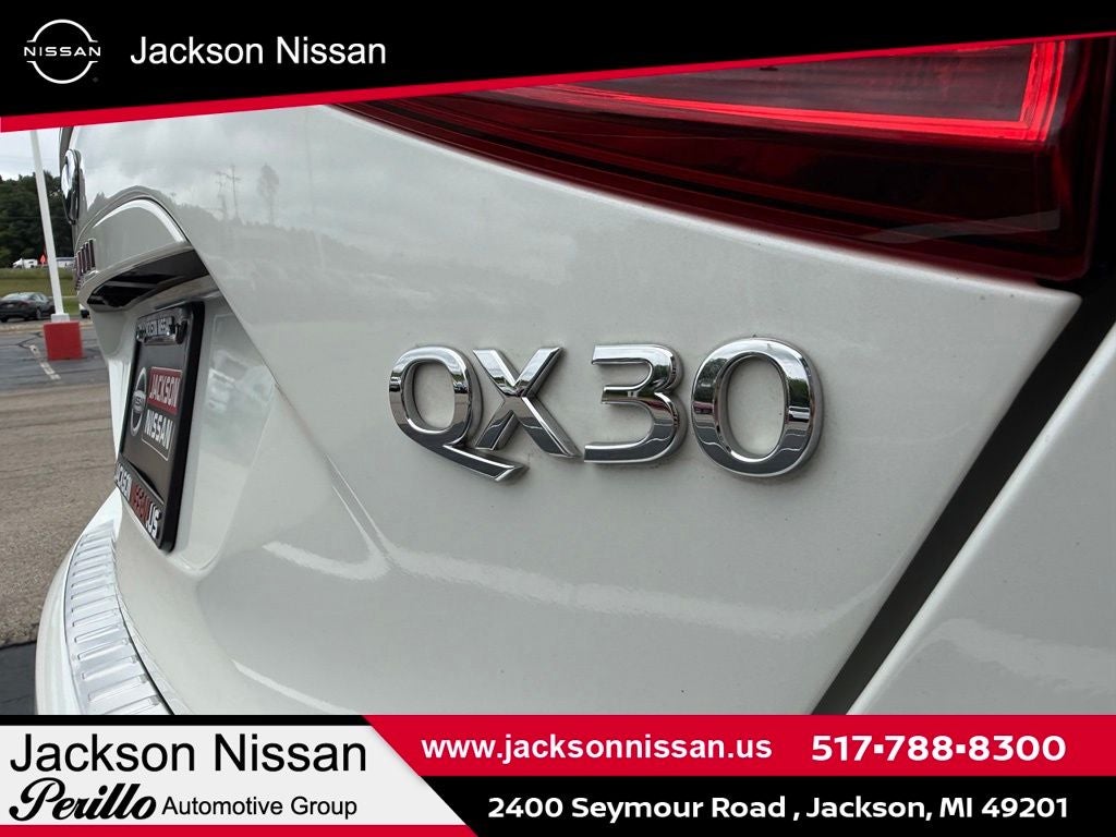 2018 INFINITI QX30 ESSENTIAL