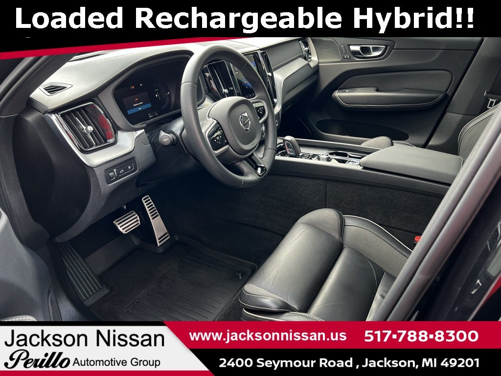 2022 Volvo XC60 Recharge Plug-In Hybrid T8 R-Design AWD