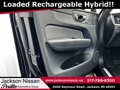 2022 Volvo XC60 Recharge Plug-In Hybrid T8 R-Design AWD