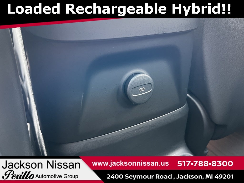 2022 Volvo XC60 Recharge Plug-In Hybrid T8 R-Design AWD