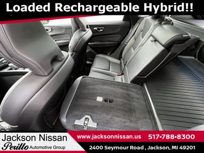 2022 Volvo XC60 Recharge Plug-In Hybrid T8 R-Design AWD