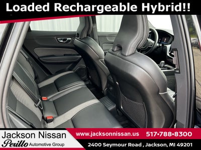 2022 Volvo XC60 Recharge Plug-In Hybrid T8 R-Design AWD