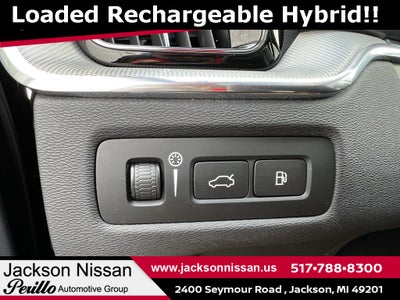 2022 Volvo XC60 Recharge Plug-In Hybrid T8 R-Design AWD